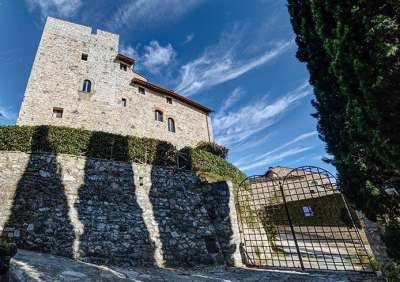 7 bedroom Castle for sale with panoramic view in Gaiole in Chianti, Tuscany