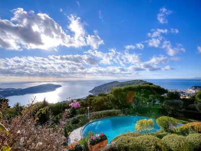 Renovated 4 bedroom Apartment for sale with sea view in Villefranche sur Mer, Cote d'Azur French Riviera