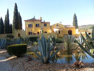Renovated 7 bedroom Villa for sale with countryside view in Sao Bras de Alportel, Algarve