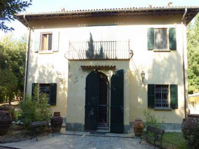 8 bedroom Villa for sale with countryside and panoramic views in Valdera Area, Tuscany