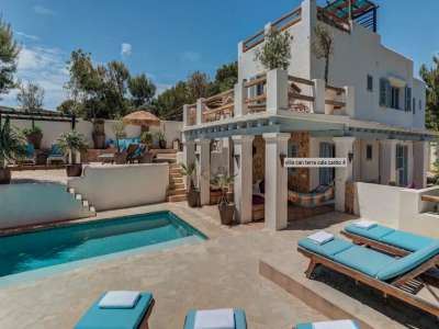 Furnished 4 bedroom Villa for sale with sea view in Cala Carbo, Ibiza