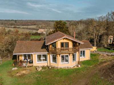 Luxury 4 bedroom Farmhouse for sale with countryside view in Montauban, Midi-Pyrenees