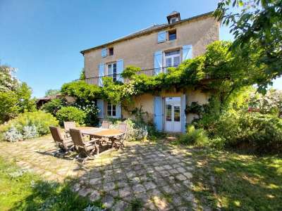 Character 8 bedroom Manor House for sale with countryside view in Verneuil sur Avre, Normandy